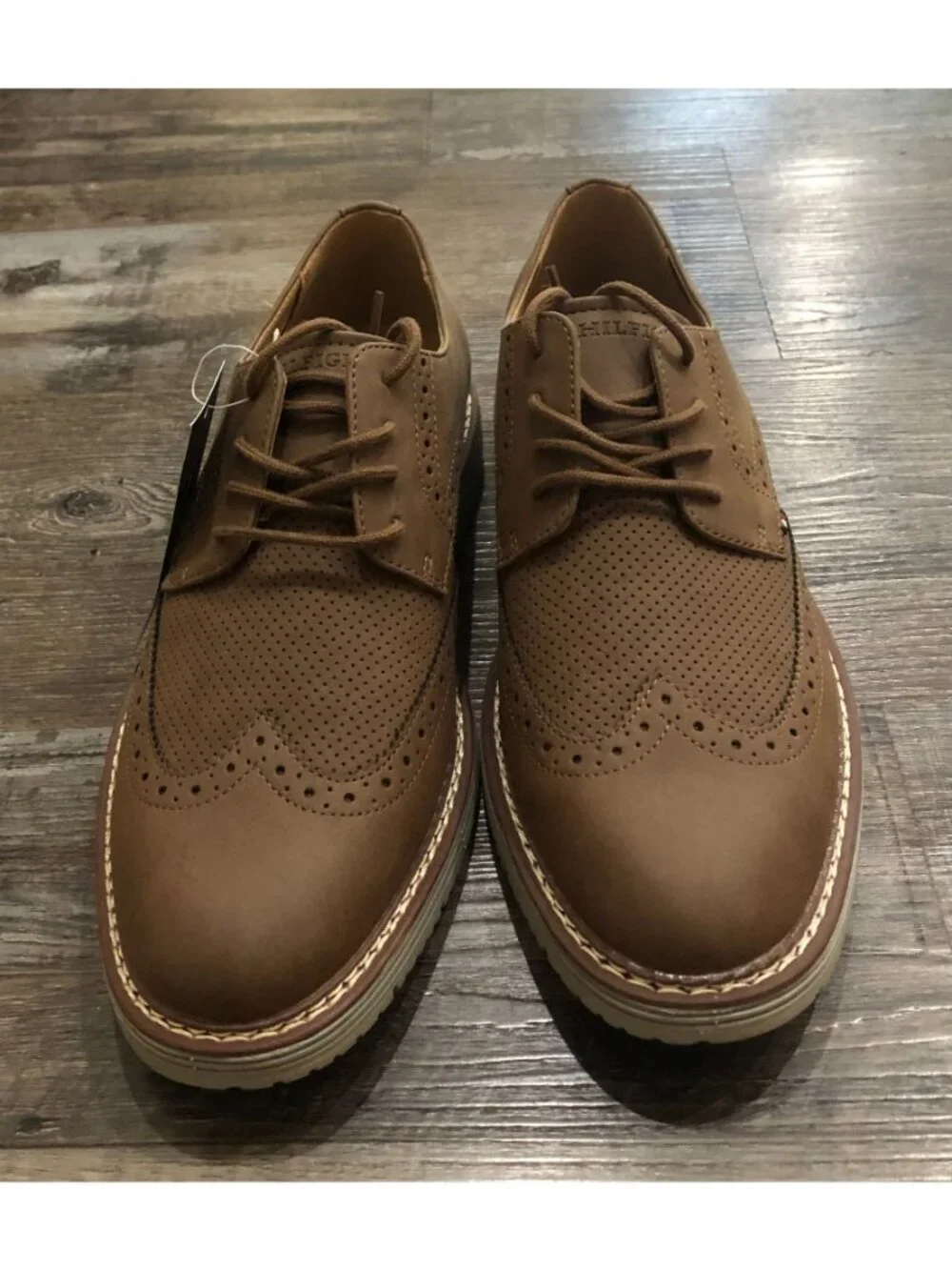 Tommy Hilfiger Hinede Wingtip Derby Shoes Mens Size 8 Brown New with Tags